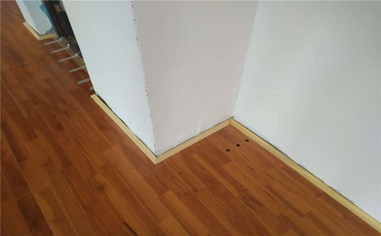 大型風(fēng)雨操場實木運動地板哪家專業(yè)