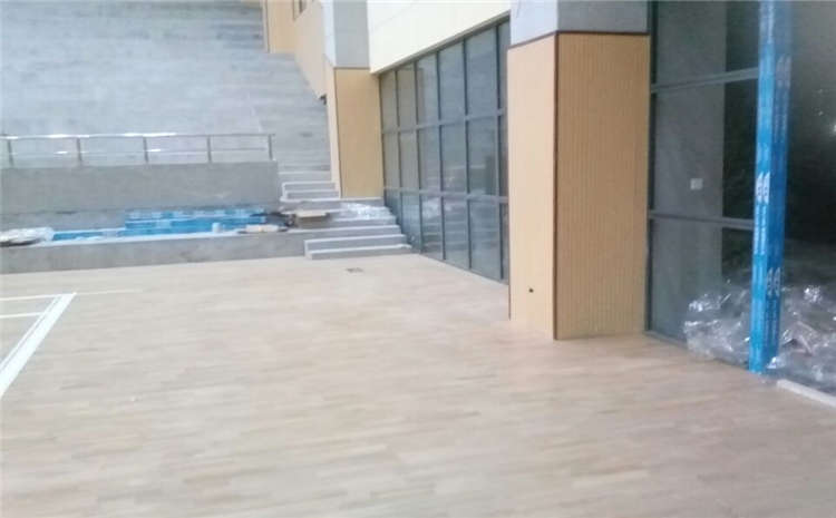 學(xué)校運(yùn)動體育地板造價