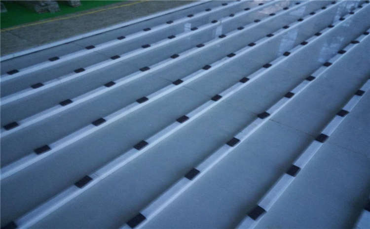 新疆楓木體育木地板翻新