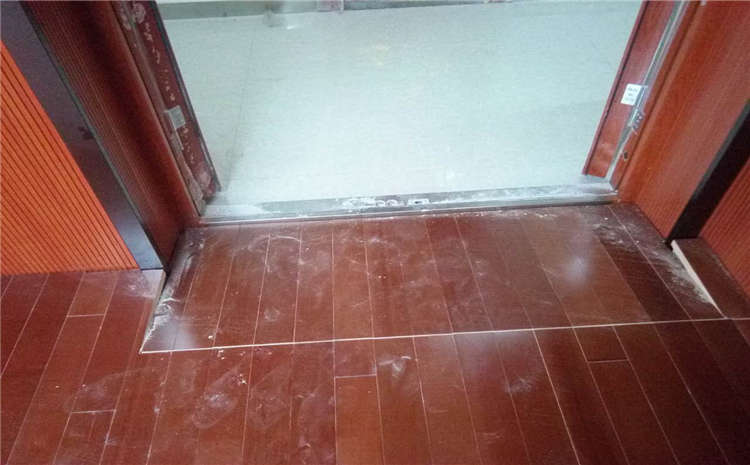 大型風(fēng)雨操場實木運動地板哪家專業(yè)