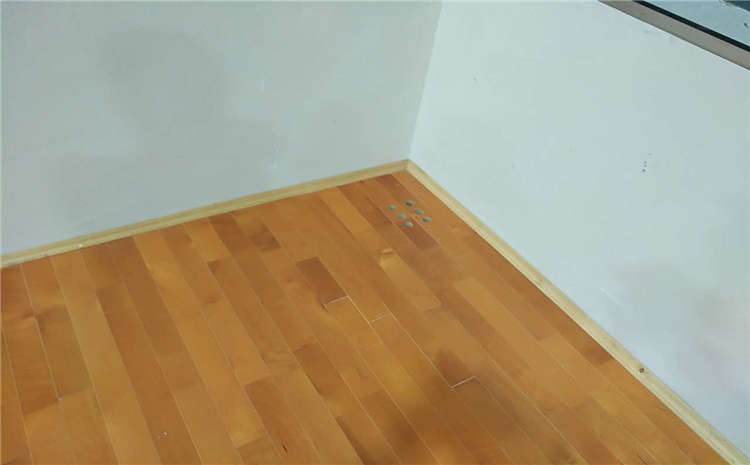 室內(nèi)體育場館木地板怎么維修