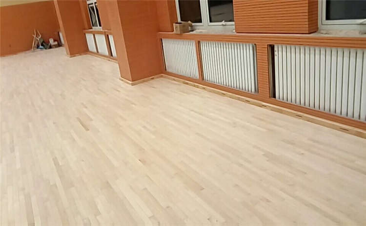 南昌楓木體育場地板**品牌