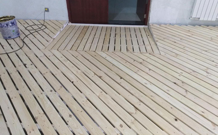 柞木體育木地板多少錢一平米